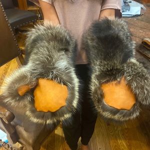 Real raccoon mittens. Hand made.Leather palms. Inside lined with Mink.